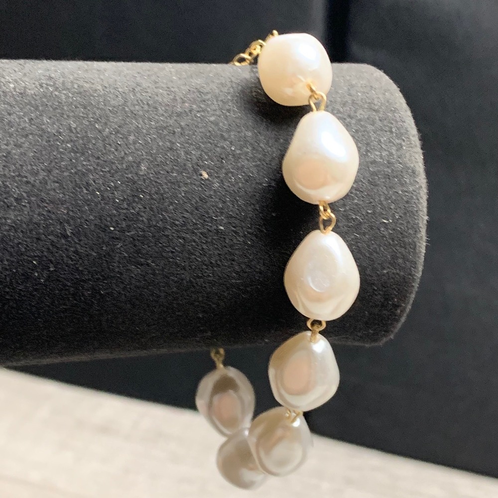 Baroque Faux Pearl Bracelet Gold Tone Adjustable Lobster Clasp Cream 5014